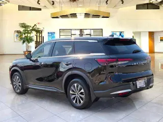 INFINITI QX60 2026 AWD Pure 4 puertas SUV