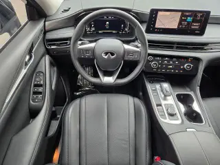 INFINITI QX60 2026 AWD Pure 4 puertas SUV