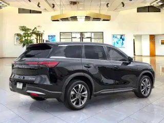 INFINITI QX60 2026 AWD Pure 4 puertas SUV