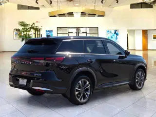 INFINITI QX60 2026 AWD Pure 4 puertas SUV