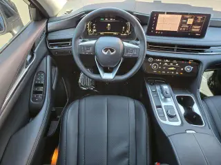 INFINITI QX60 2026 AWD Pure 4 puertas SUV