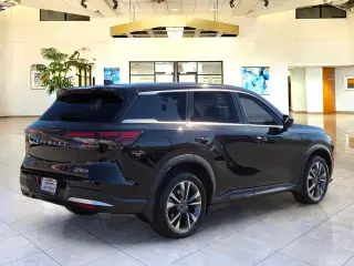 INFINITI QX60 2026 AWD Pure 4 puertas SUV