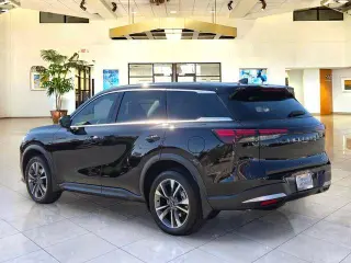 INFINITI QX60 2026 AWD Pure 4 puertas SUV