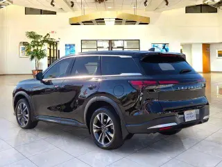 INFINITI QX60 2026 AWD Pure 4 puertas SUV