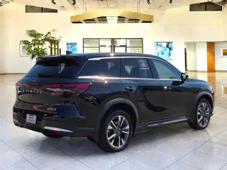INFINITI QX60 2026 AWD Pure 4 puertas SUV