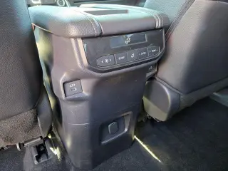Toyota Grand Highlander 2025 XLE 4 puertas SUV