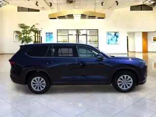 Toyota Grand Highlander 2025 XLE 4 puertas SUV