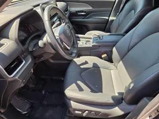 Toyota Grand Highlander 2025 XLE 4 puertas SUV