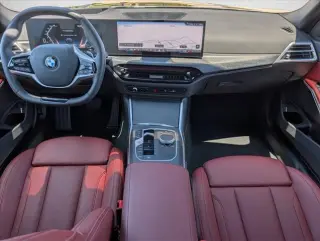 Serie 3 BMW 2025 330i Sedan 4 puertas