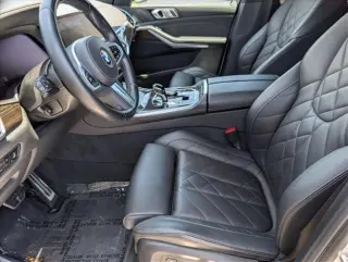 Vehículo de Actividad Deportiva BMW X5 2023 AWD xDrive40i 4 puertas