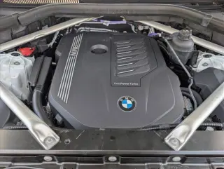 Vehículo de Actividad Deportiva BMW X5 2023 AWD xDrive40i 4 puertas