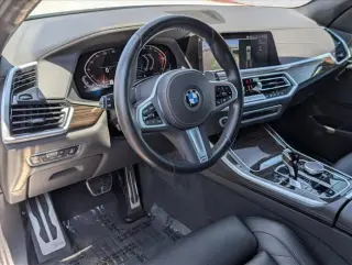 Vehículo de Actividad Deportiva BMW X5 2023 AWD xDrive40i 4 puertas