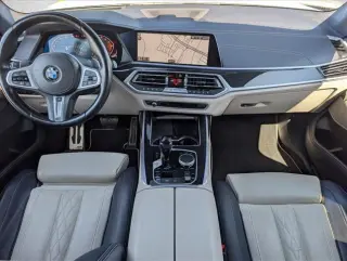 BMW X7 2021 AWD xDrive40i 4 puertas Vehículo de Actividad Deportiva