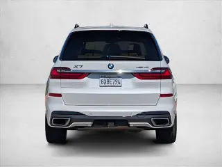 BMW X7 2021 AWD xDrive40i 4 puertas Vehículo de Actividad Deportiva