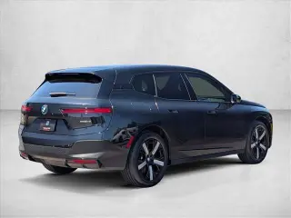 BMW iX 2023 AWD xDrive50 4 puertas Vehículo Deportivo de Actividad