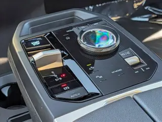 BMW iX 2024 AWD xDrive50 4 puertas Vehículo Deportivo de Actividad