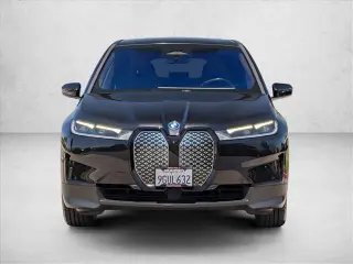 BMW iX 2024 AWD xDrive50 4 puertas Vehículo Deportivo de Actividad