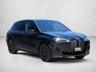 BMW iX 2024 AWD xDrive50 4 puertas Vehículo Deportivo de Actividad