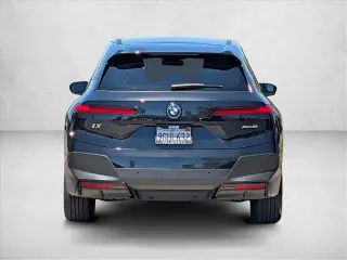 BMW iX 2024 AWD xDrive50 4 puertas Vehículo Deportivo de Actividad