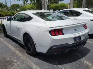 Ford Mustang 2025 GT 2 puertas Fastback