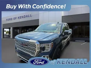 GMC Sierra 1500 2021 4x4 Denali 4 puertas Cabina Crew 5.8 pies. SB