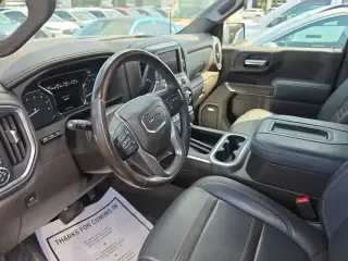 GMC Sierra 1500 2021 4x4 Denali 4 puertas Cabina Crew 5.8 pies. SB