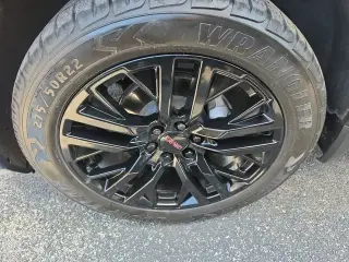 GMC Sierra 1500 2021 4x4 Denali 4 puertas Cabina Crew 5.8 pies. SB