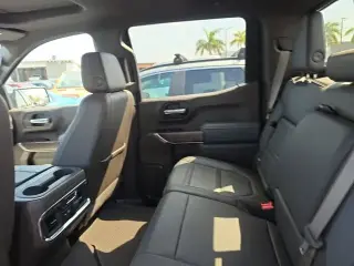 GMC Sierra 1500 2021 4x4 Denali 4 puertas Cabina Crew 5.8 pies. SB