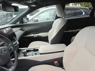 Lexus RX 350 2023 Premium 4 puertas SUV