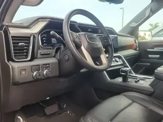 GMC Sierra 1500 2023 4x2 Denali 4 puertas Crew Cab 5.8 pies. SB