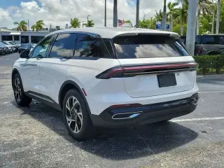 Lincoln Nautilus 2024 AWD Premiere 4 puertas SUV