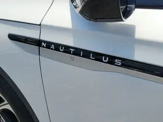 Lincoln Nautilus 2024 AWD Premiere 4 puertas SUV