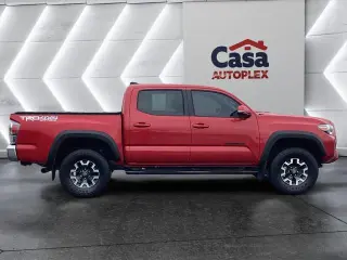 Toyota Tacoma 2023 4x4 TRD Pro 4 puertas Cabina Doble 5.0 pies SB 6M