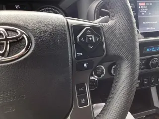 Toyota Tacoma 2023 4x4 TRD Pro 4 puertas Cabina Doble 5.0 pies SB 6M