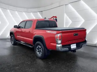 Toyota Tacoma 2023 4x4 TRD Pro 4 puertas Cabina Doble 5.0 pies SB 6M