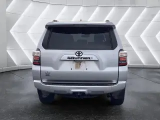 Toyota 4Runner 2023 4x4 SR5 Premium 4 puertas SUV