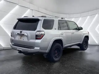 Toyota 4Runner 2023 4x4 SR5 Premium 4 puertas SUV
