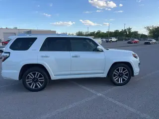 Toyota 4Runner 2022 4x2 Limited 4 puertas SUV