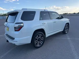 Toyota 4Runner 2022 4x2 Limited 4 puertas SUV