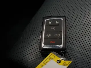 Jeep Grand Wagoneer 2023 4x4 Serie II 4 puertas SUV