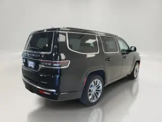 Jeep Grand Wagoneer 2023 4x4 Serie II 4 puertas SUV