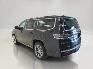 Jeep Grand Wagoneer 2023 4x4 Serie II 4 puertas SUV