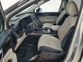 Kia Carnival Híbrido 2025 SX 4 puertas Minivan