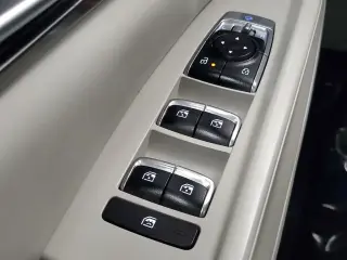 Kia Carnival Híbrido 2025 SX 4 puertas Minivan