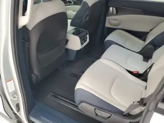 Kia Carnival Híbrido 2025 SX 4 puertas Minivan