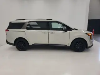 Kia Carnival Híbrido 2025 SX 4 puertas Minivan