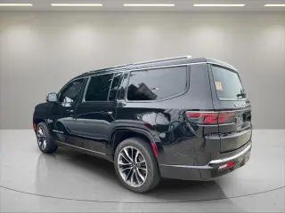 Jeep Wagoneer 2023 4x2 Serie III 4 puertas SUV