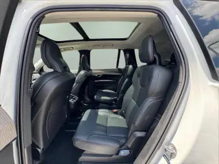 Volvo XC90 2024 AWD B6 Ultimate Tema Brillante 6 Pasajeros 4 puertas SUV