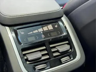 Volvo XC90 2024 AWD B6 Ultimate Tema Brillante 6 Pasajeros 4 puertas SUV