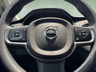 Volvo XC90 2024 AWD B6 Ultimate Tema Brillante 6 Pasajeros 4 puertas SUV